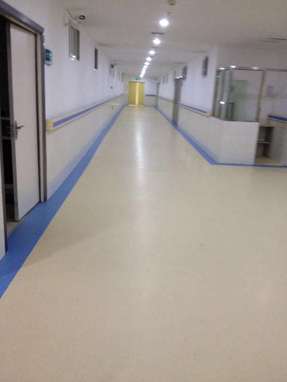 騰方醫(yī)院專用同質透心PVC地板