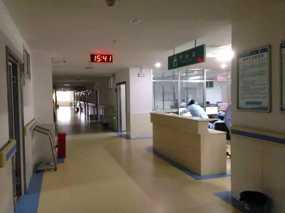 騰方醫(yī)院專用同質透心PVC地板